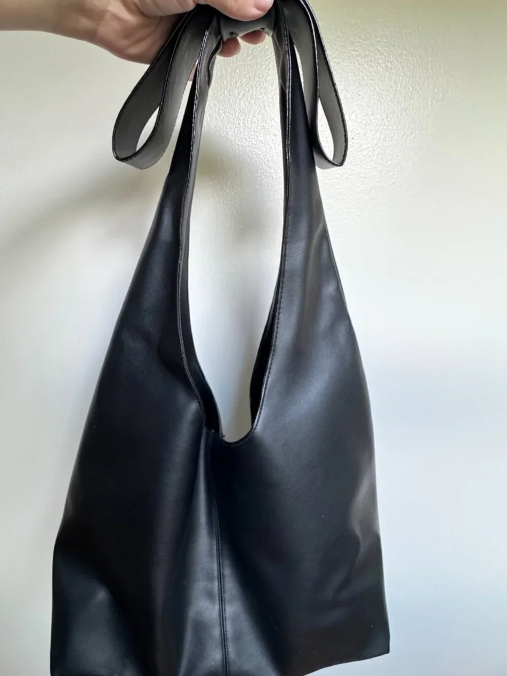 Victoria’s Secret Black Bow Slouchy Hobo Shoulder Bag Faux Leather VS Gold Logo